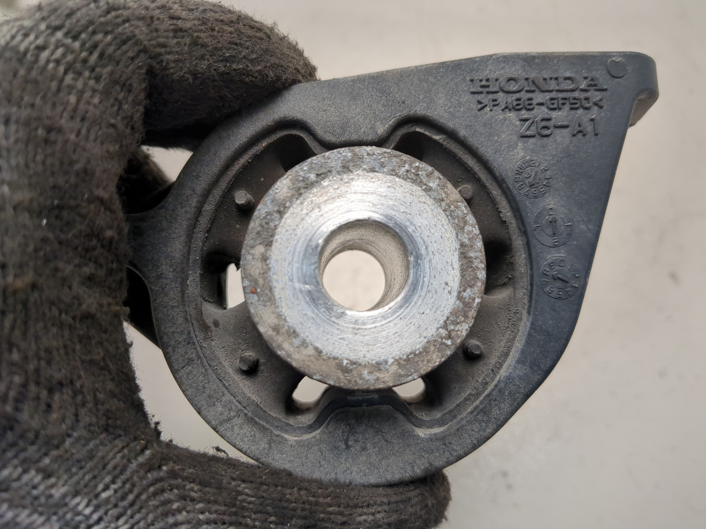 Опора двигателя