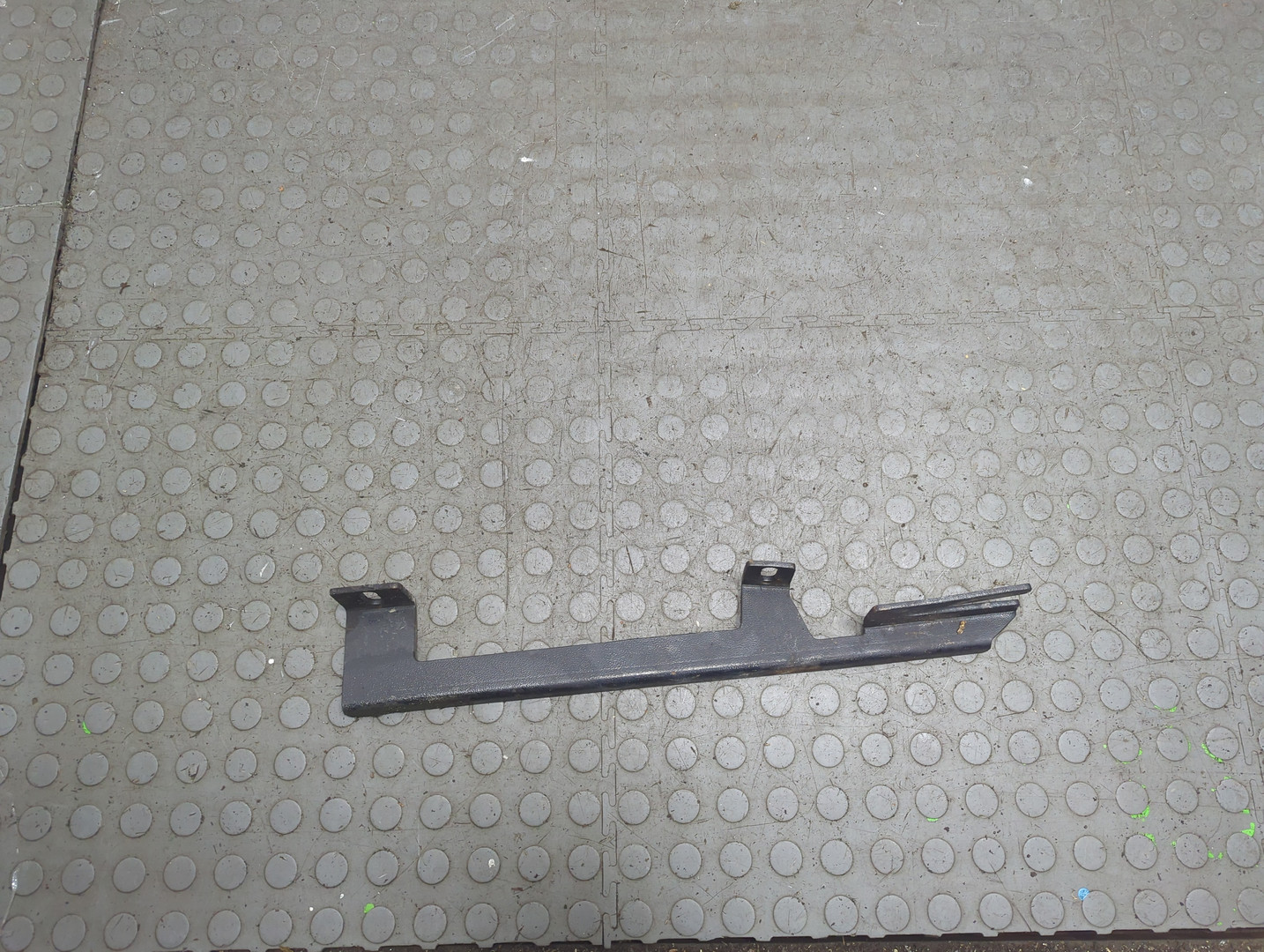 Кронштейн подножки