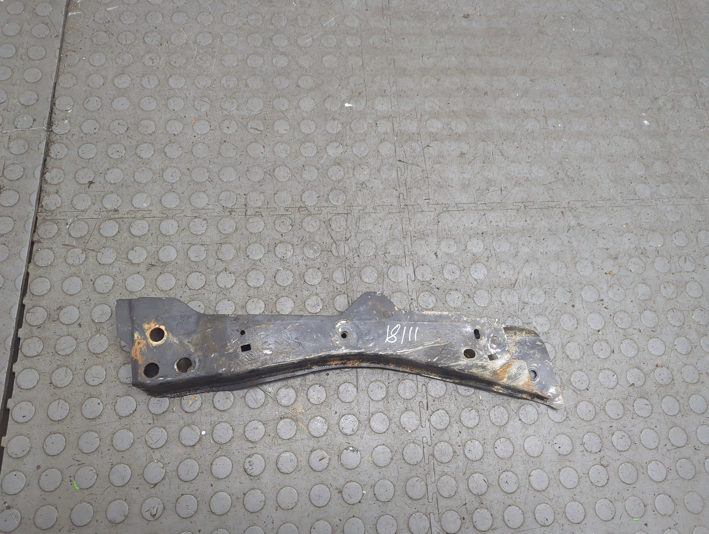 Балка подрадиаторная