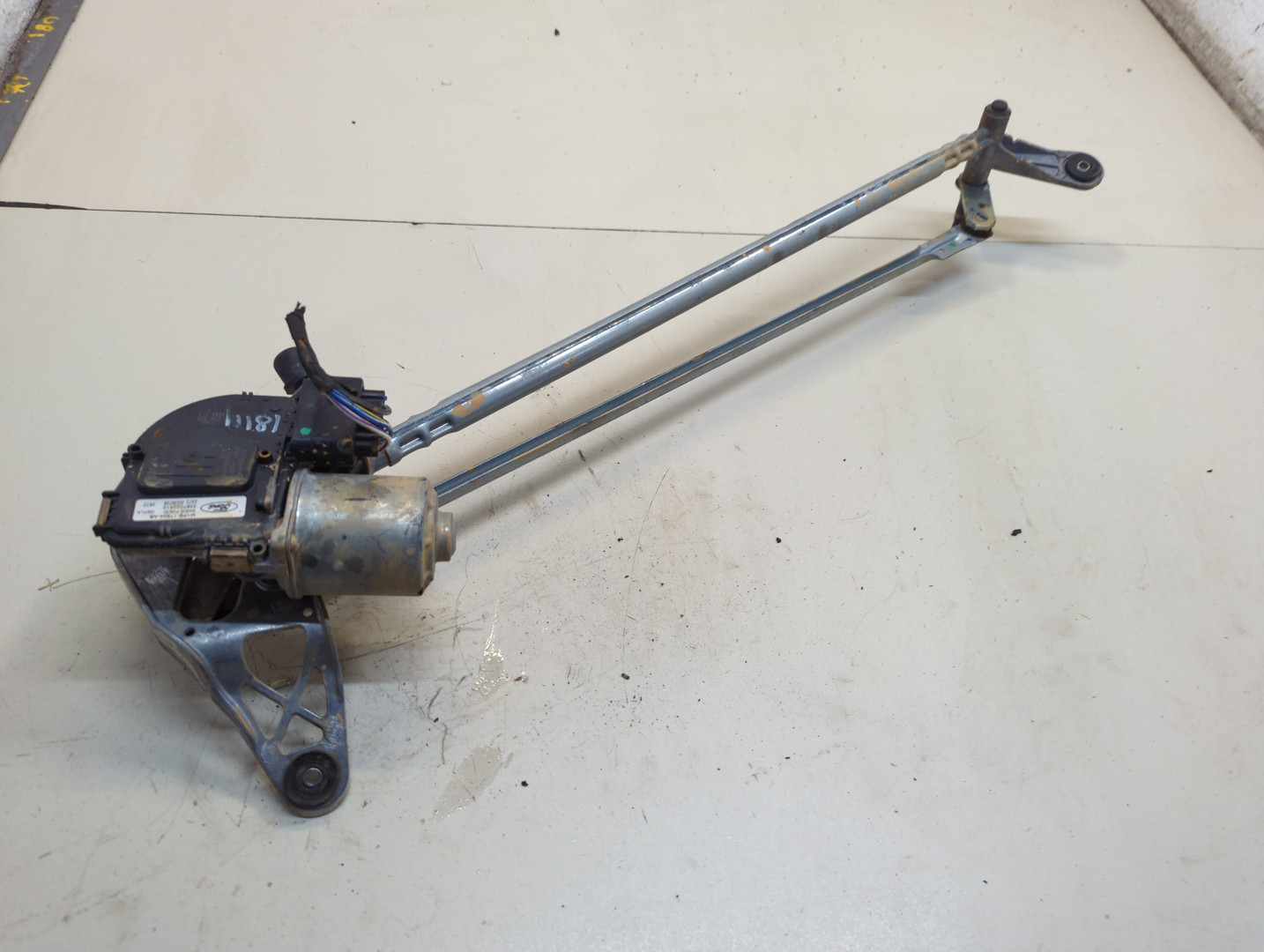 Трапеция стеклоочистителей