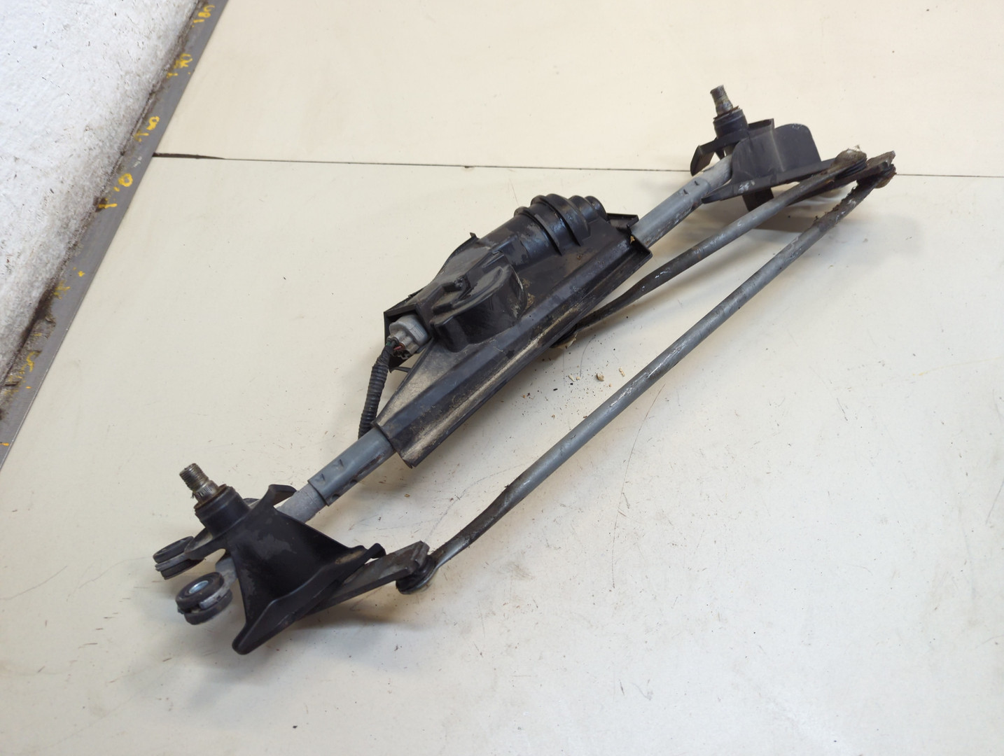 Трапеция стеклоочистителей