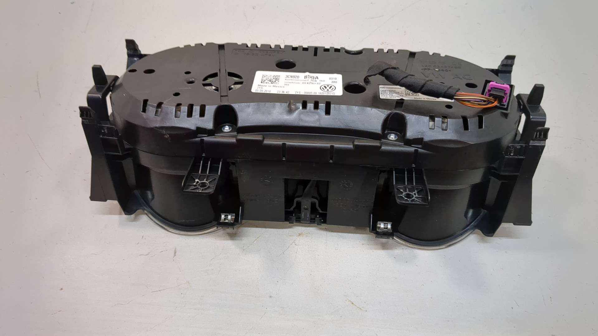 Панель приборов