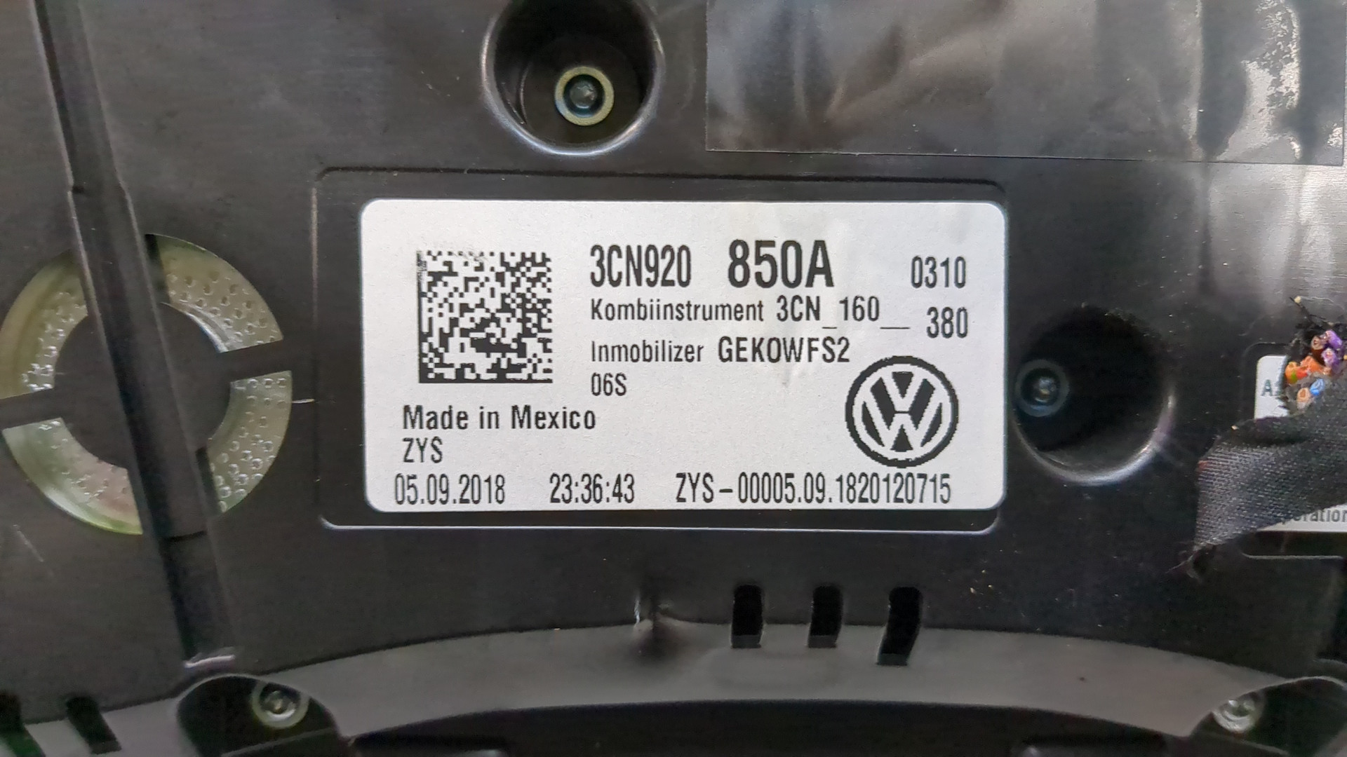 Панель приборов