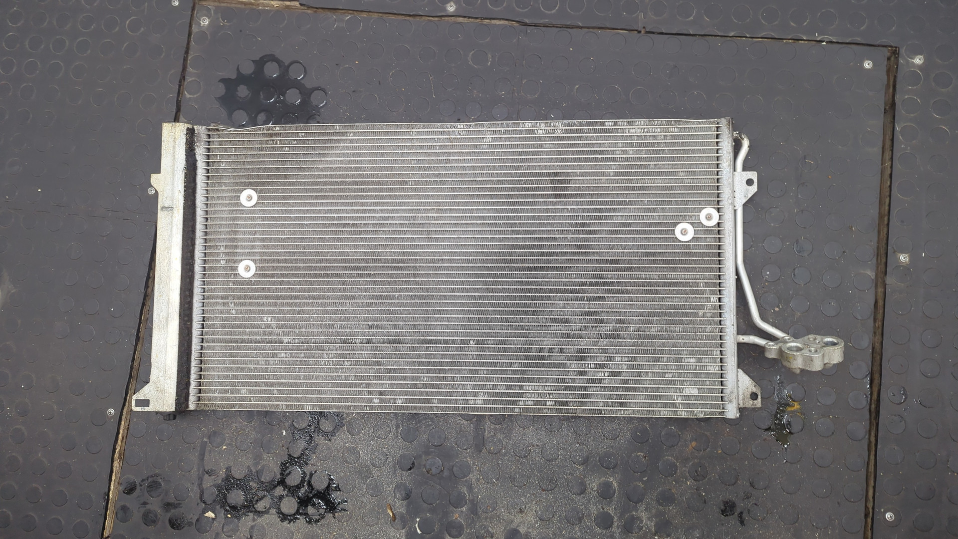 Радиатор кондиционера / конденсер