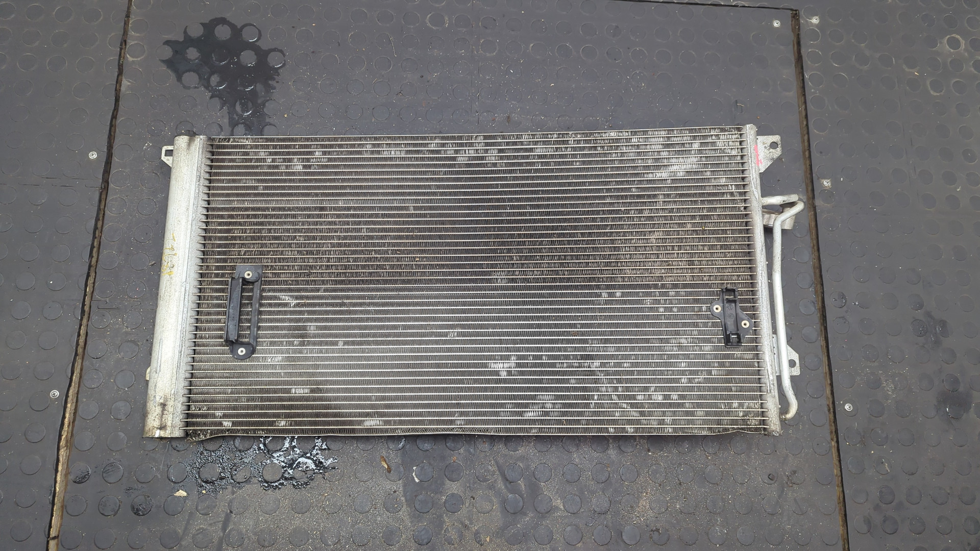 Радиатор кондиционера / конденсер