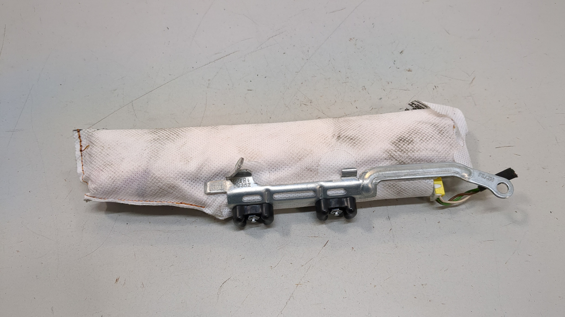 Подушка безопасности боковая (в сиденье)