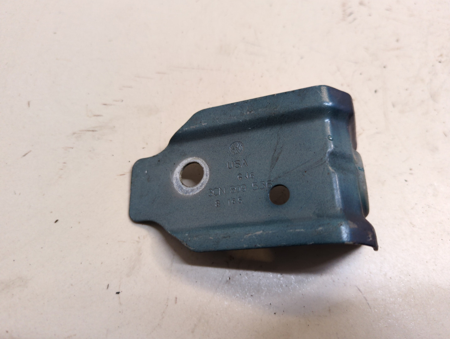 Кронштейн крепления крыла