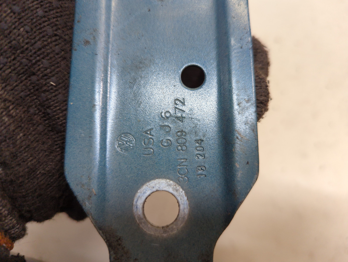 Кронштейн крепления крыла