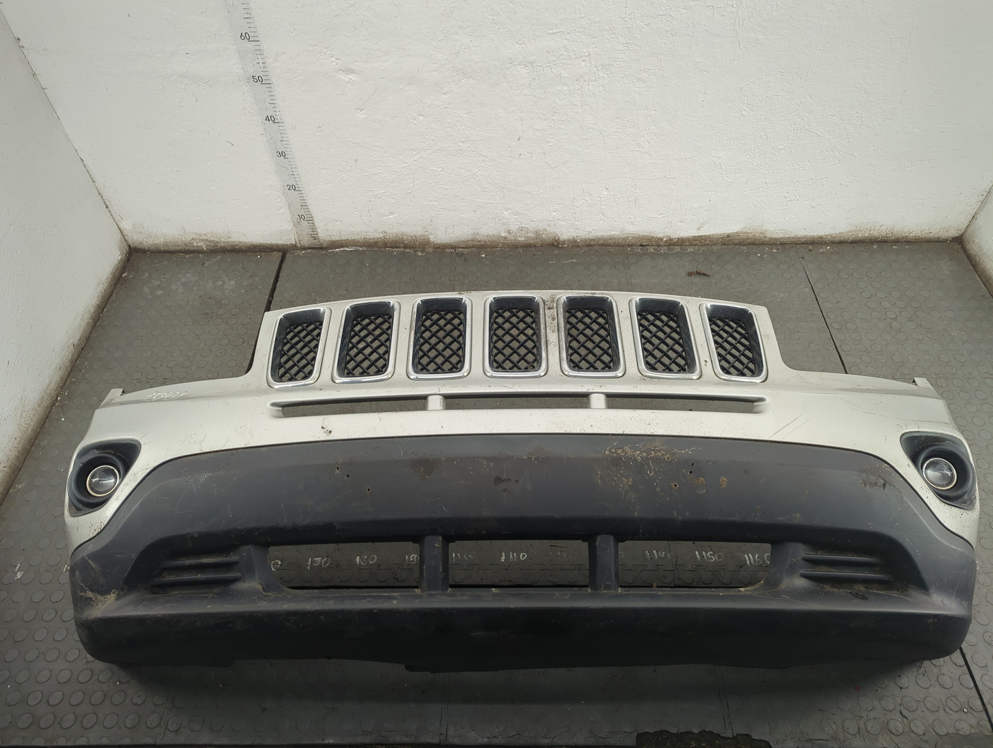 Бампер передний