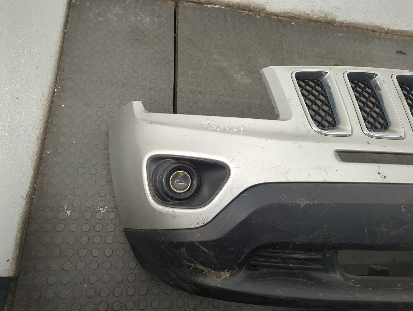 Бампер передний