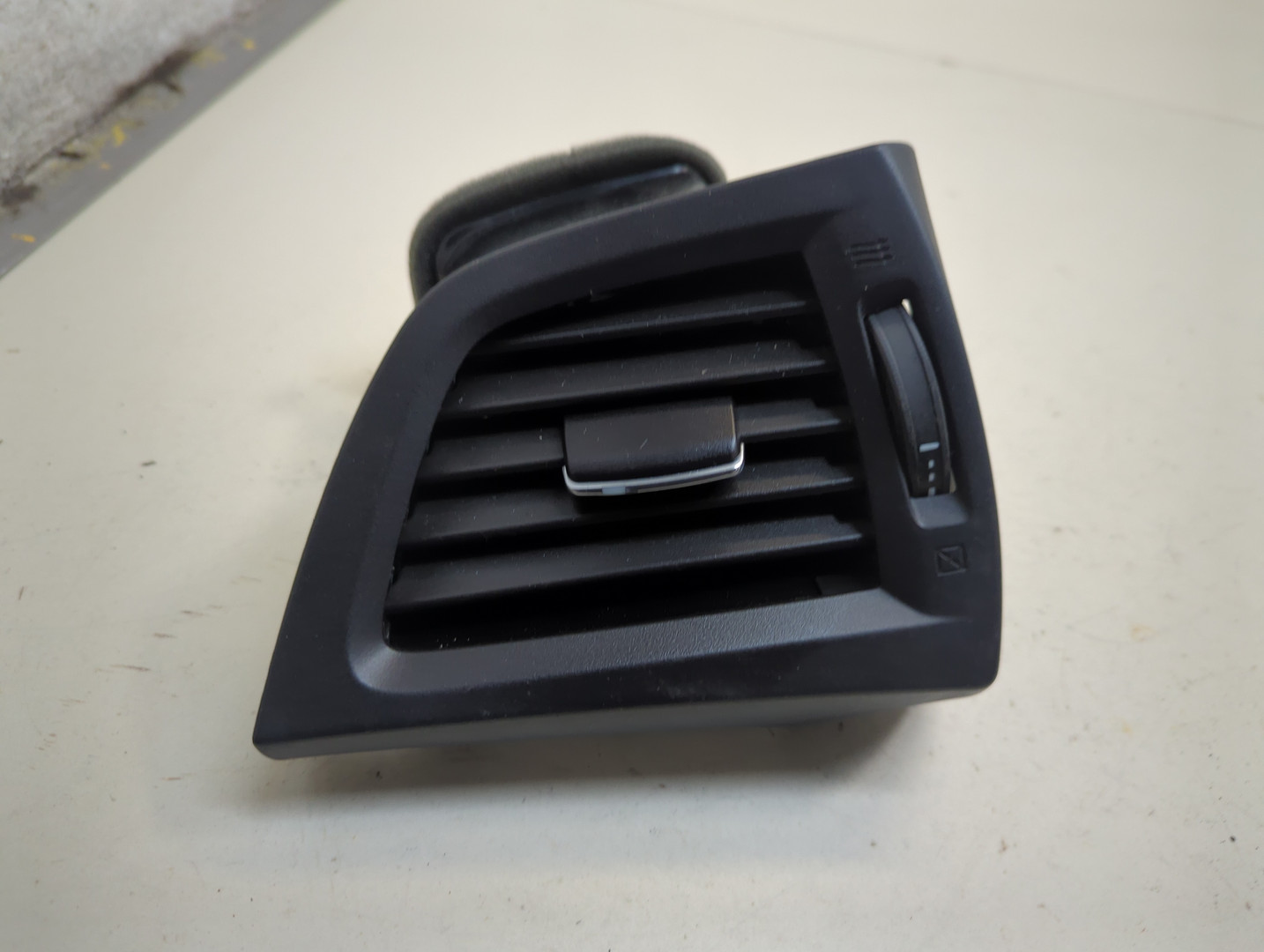 Дефлектор воздушный