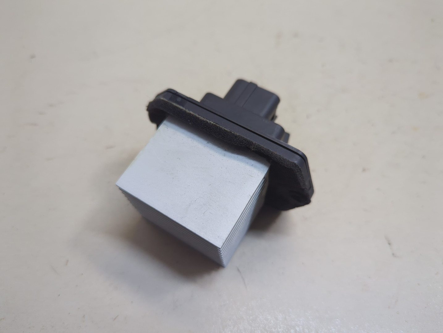 Резистор отопителя