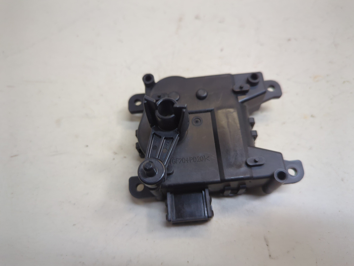 Моторчик заслонки печки