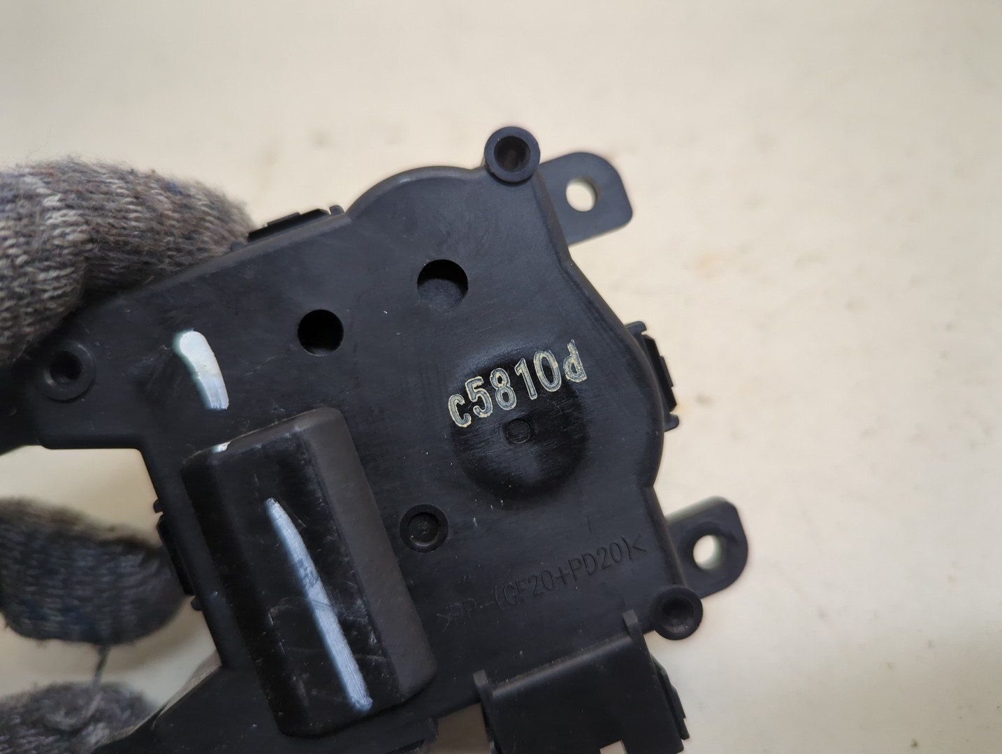 Моторчик заслонки печки