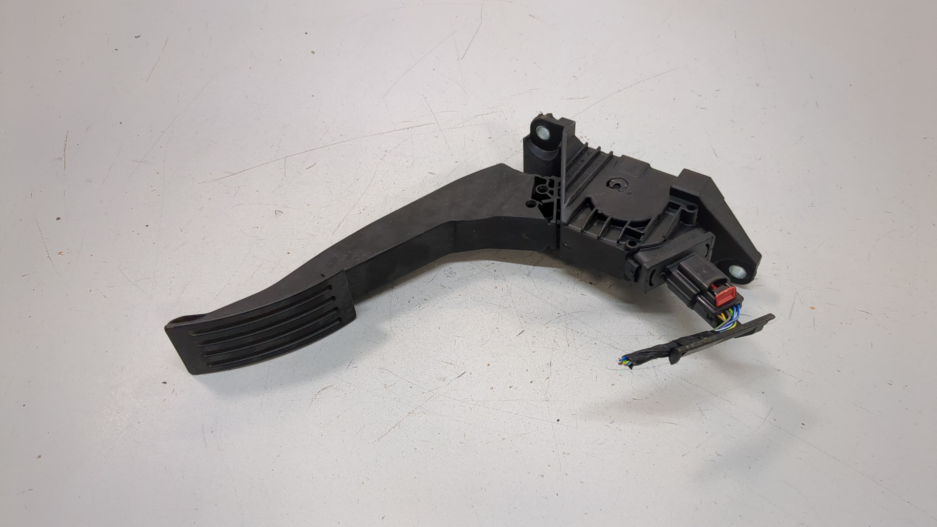 Педаль газа