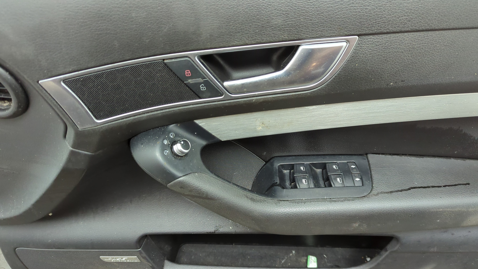 Дверь передняя правая