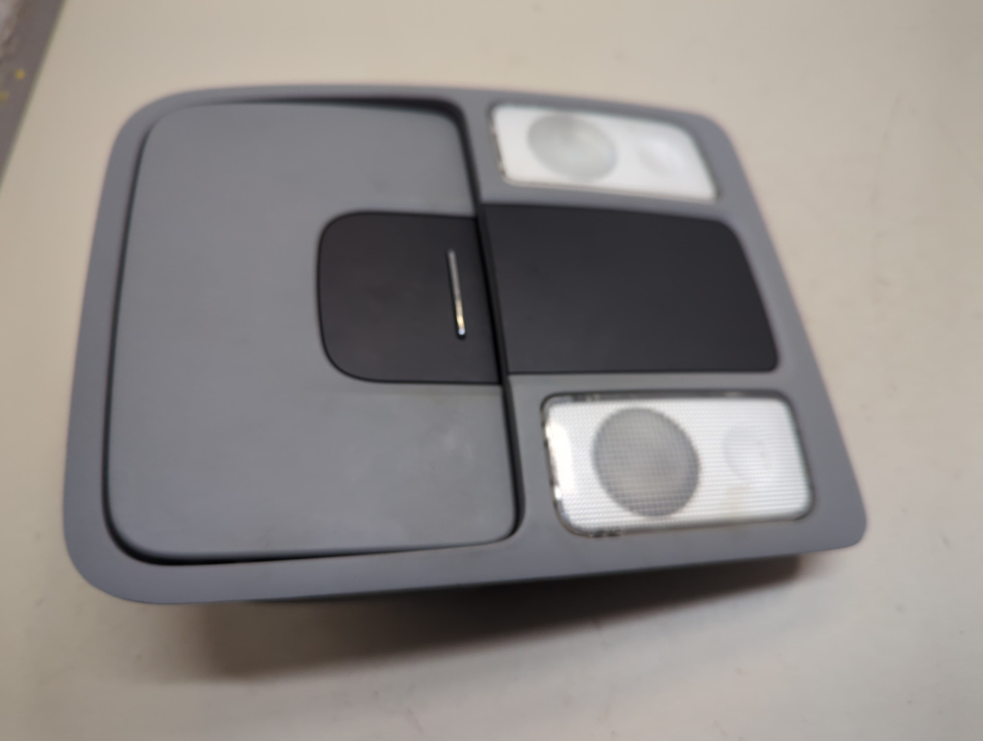 Плафон салонный