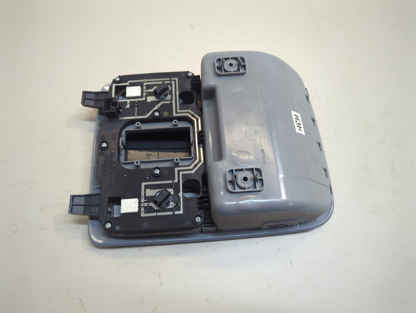 Плафон салонный