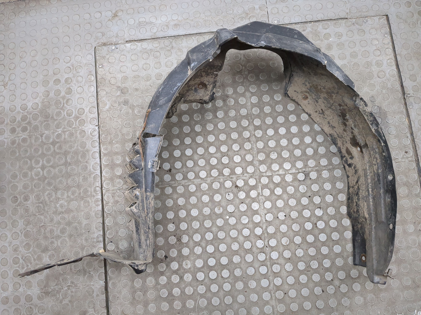 Локер передний левый