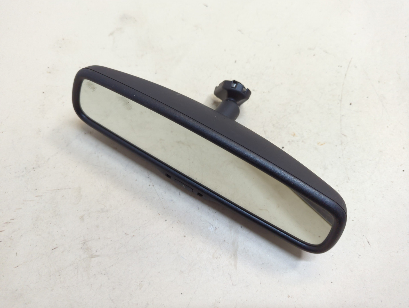 Зеркало заднего вида