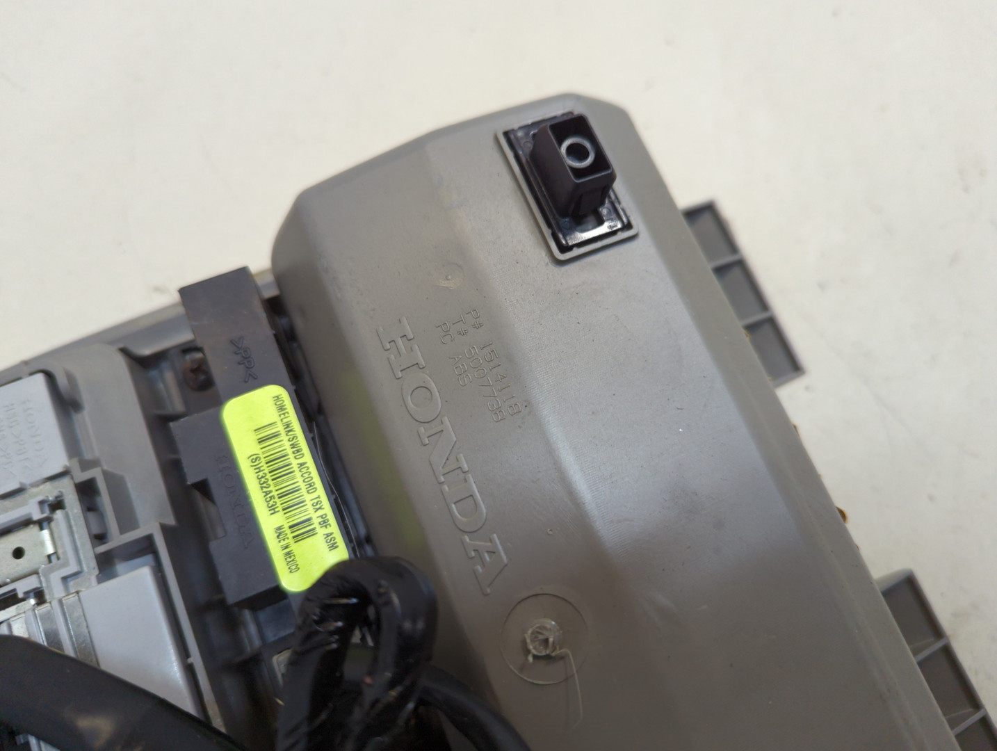 Плафон салонный