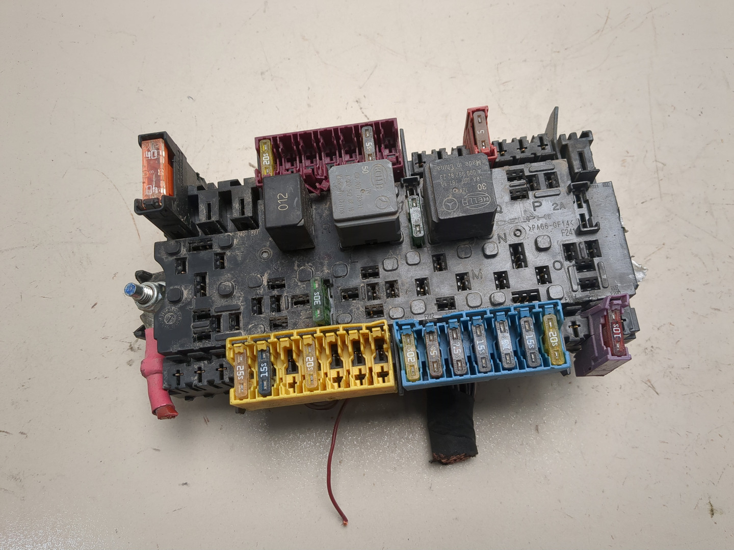 Блок предохранителей