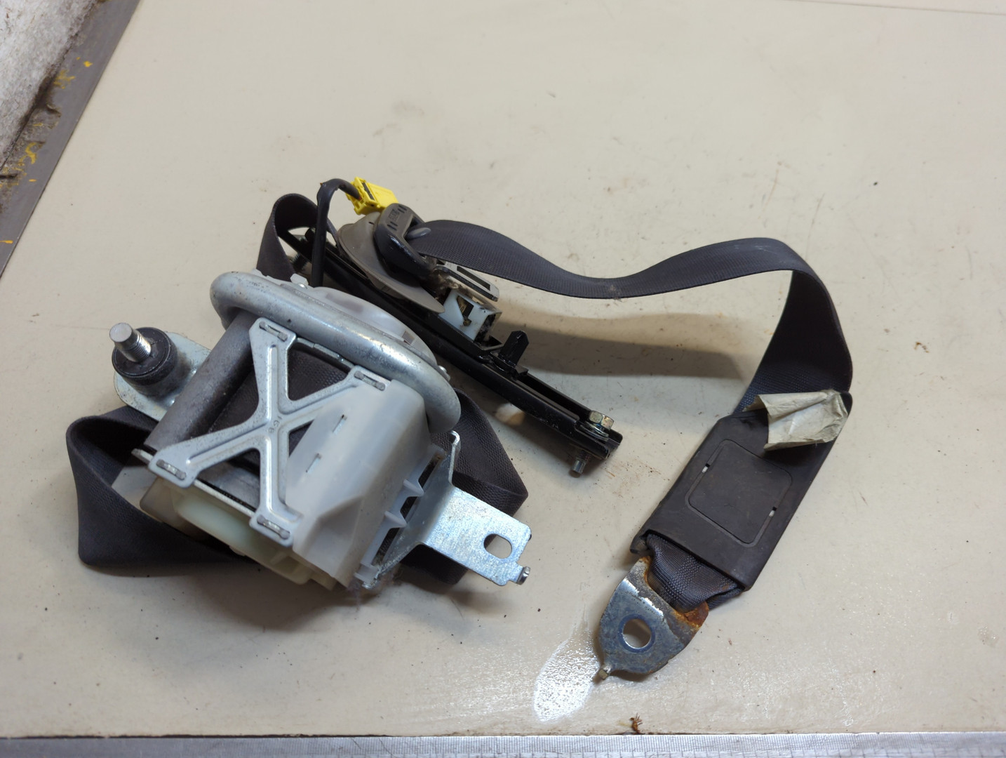 Ремень безопасности