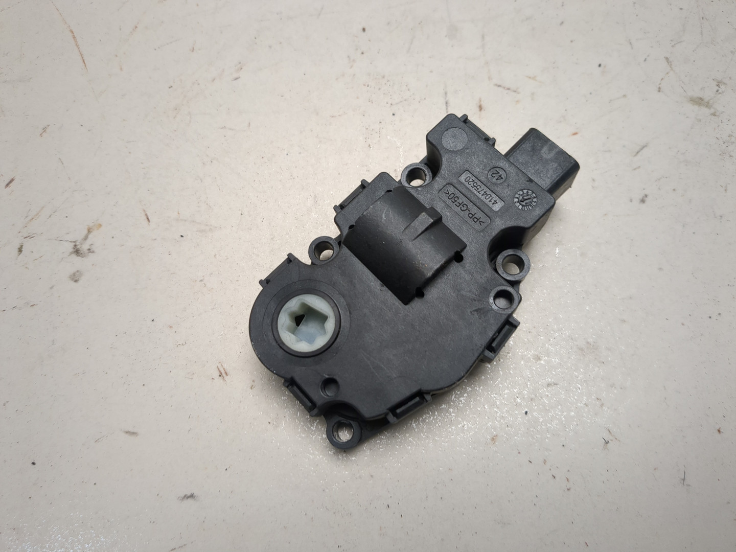 Моторчик заслонки печки