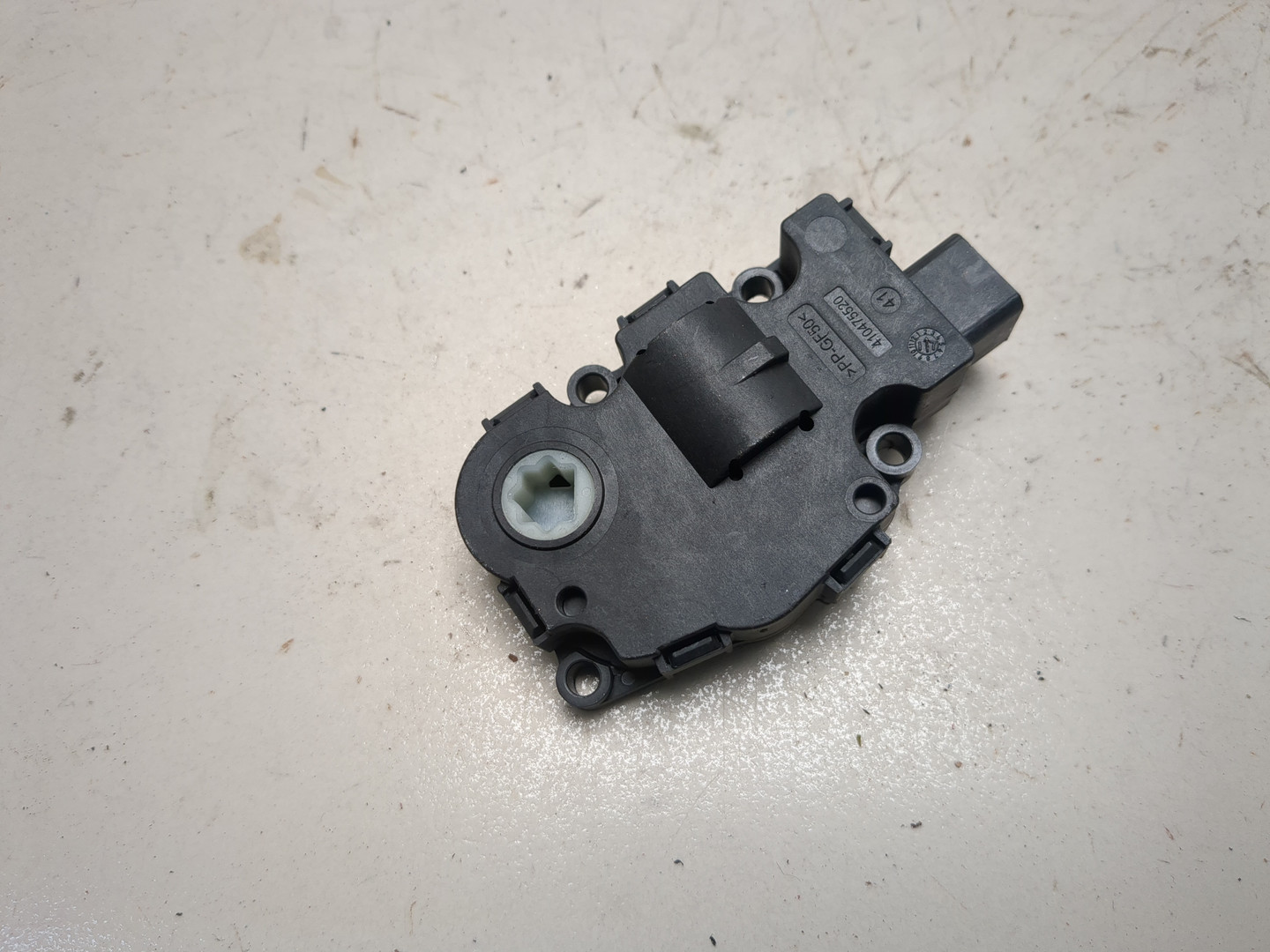 Моторчик заслонки печки