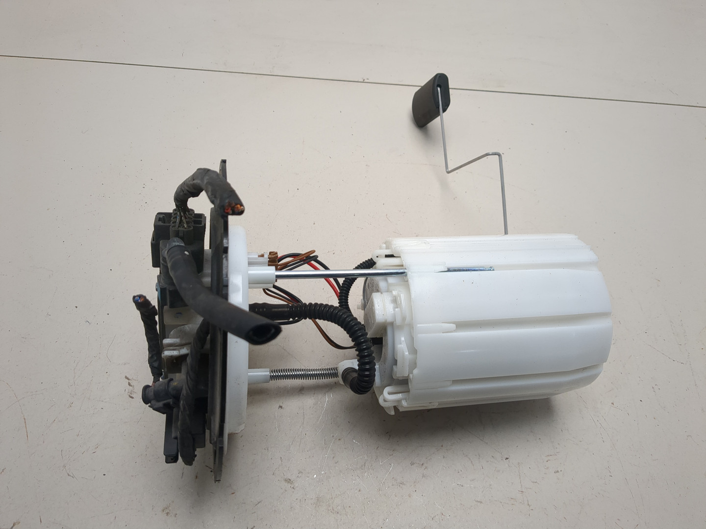 Насос топливный электрический