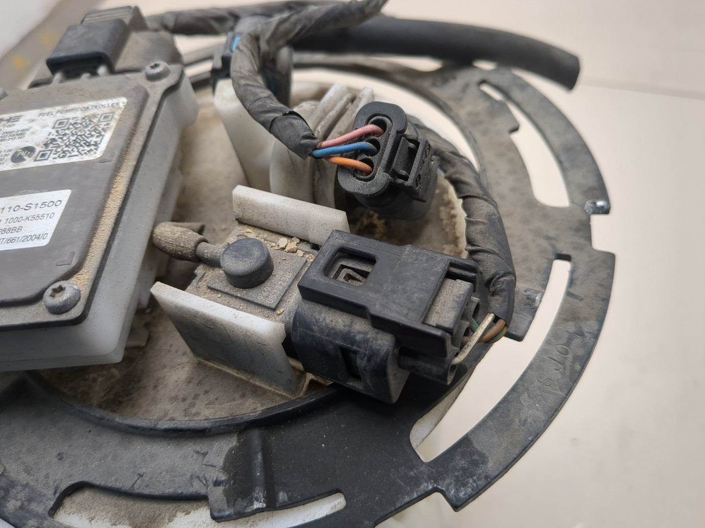 Насос топливный электрический