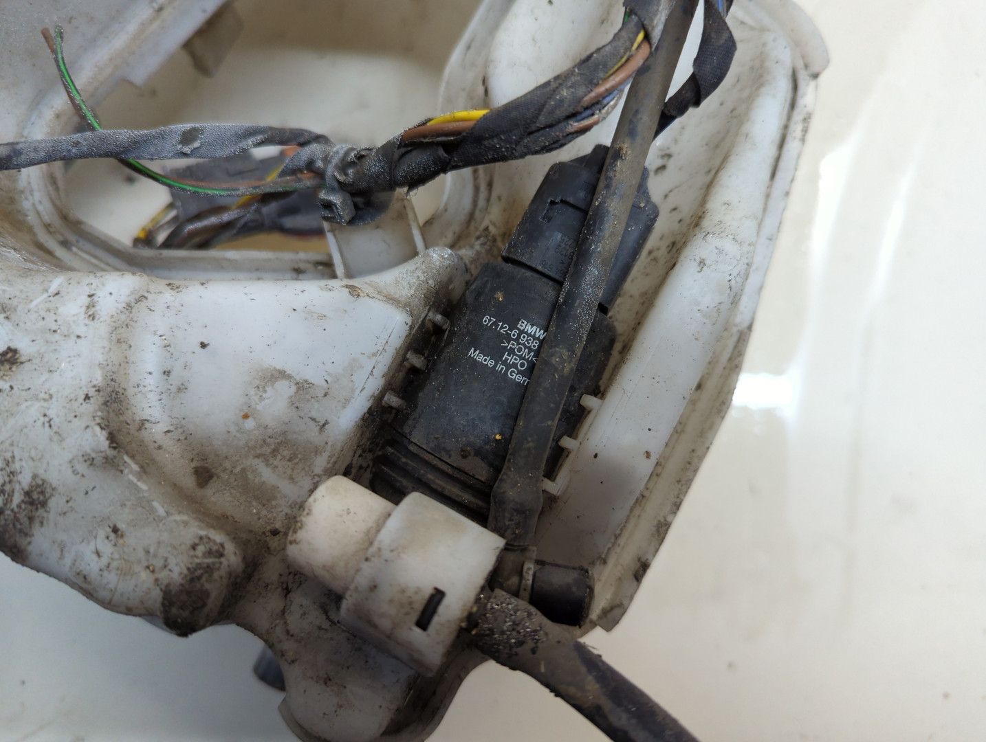 Бачок омывателя лобового стекла