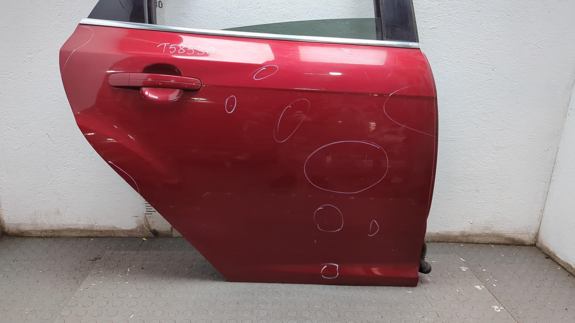 Дверь задняя правая