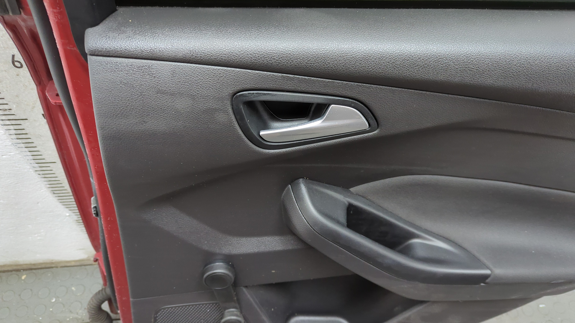 Дверь задняя правая