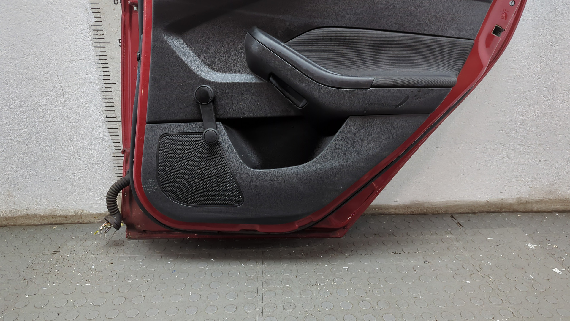 Дверь задняя правая