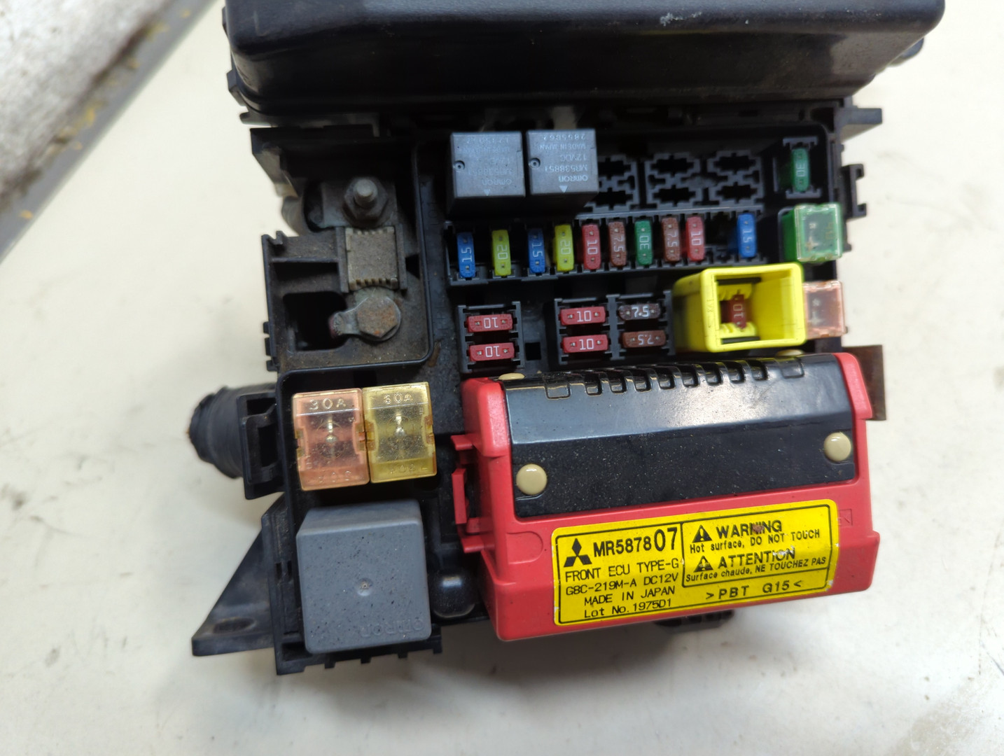 Блок предохранителей