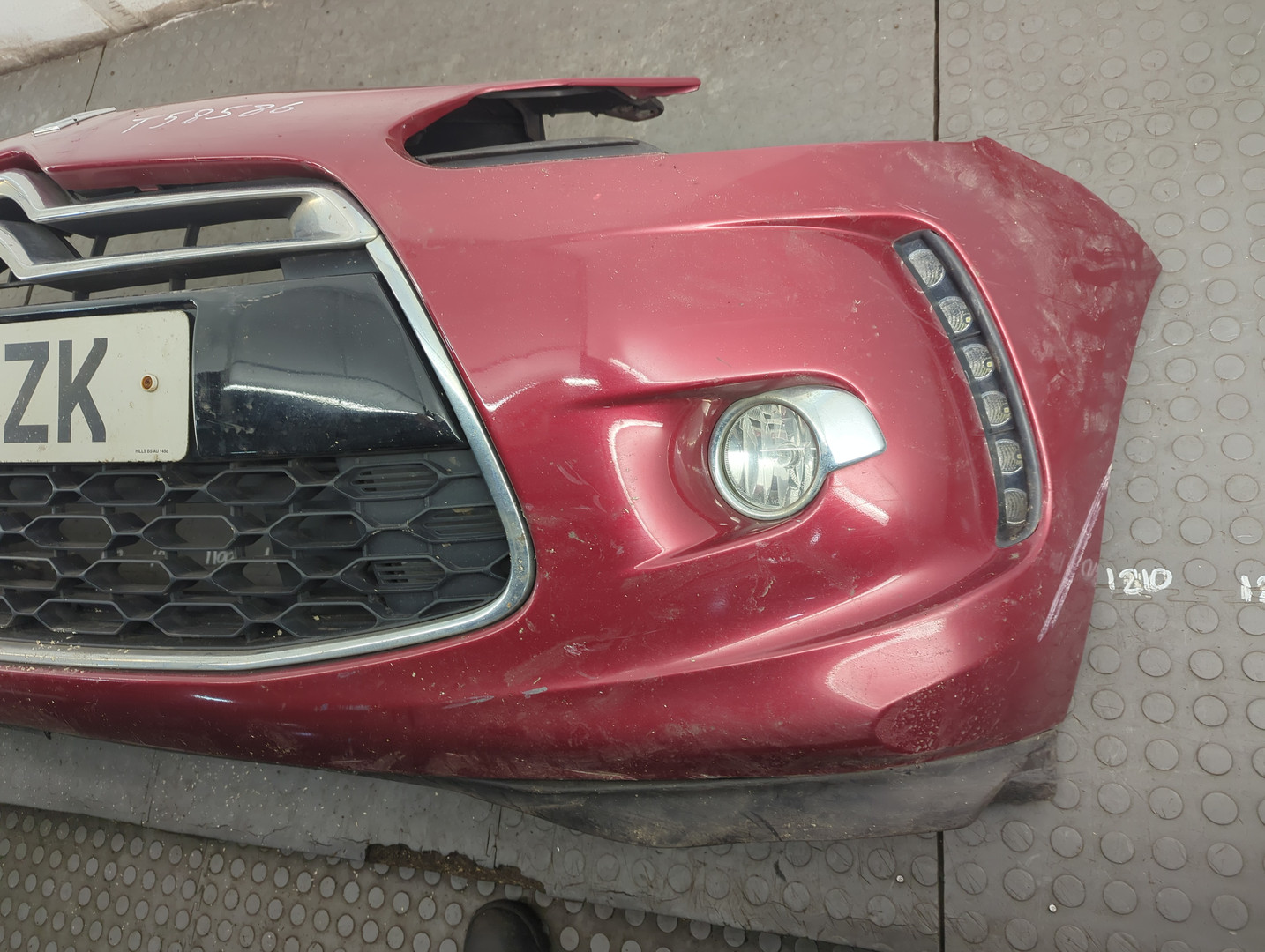 Бампер передний