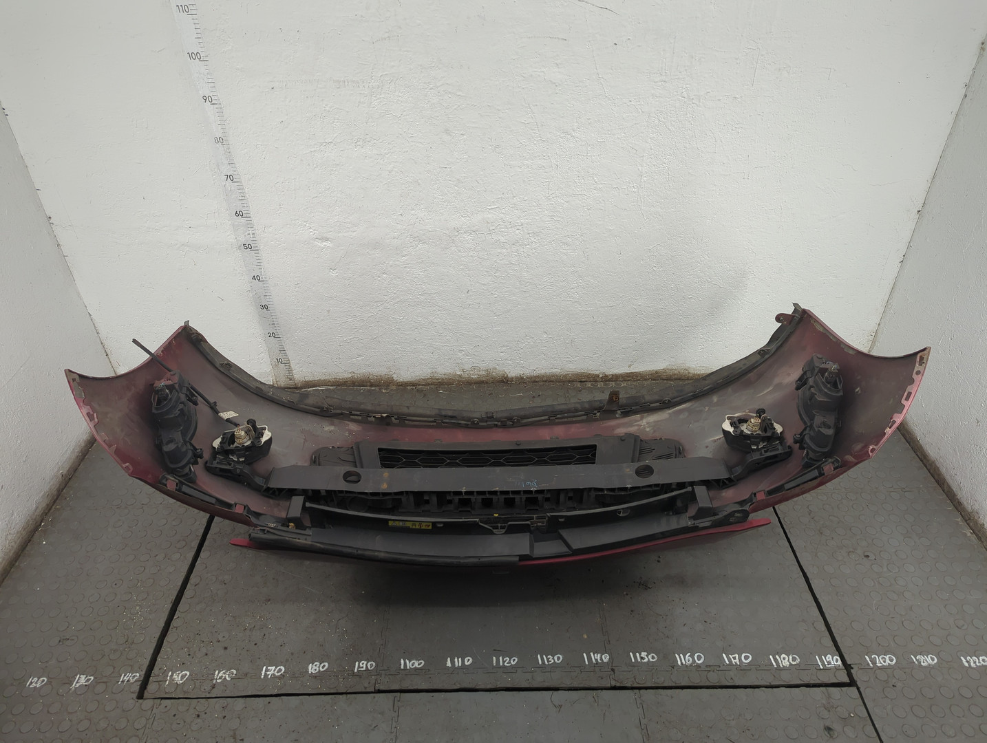 Бампер передний