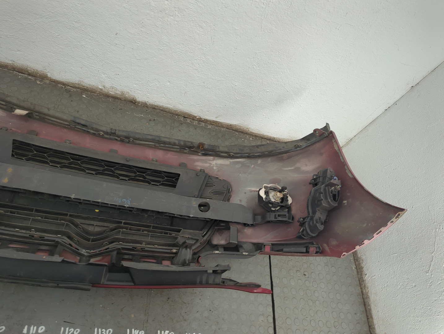 Бампер передний