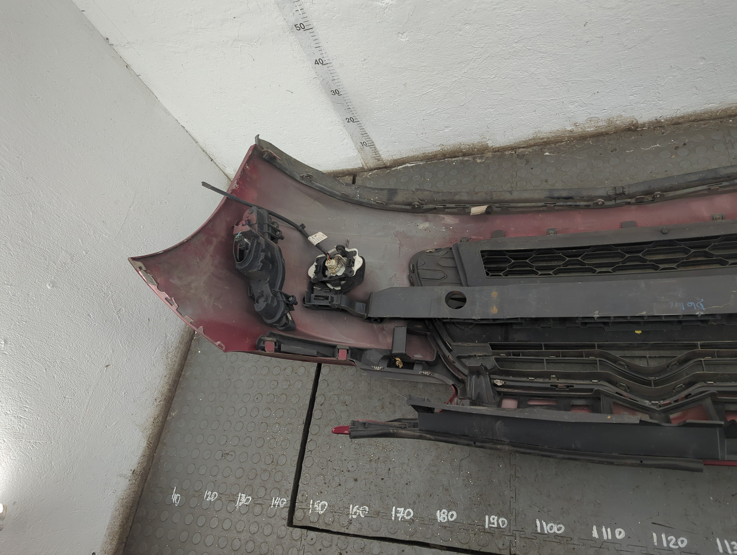 Бампер передний