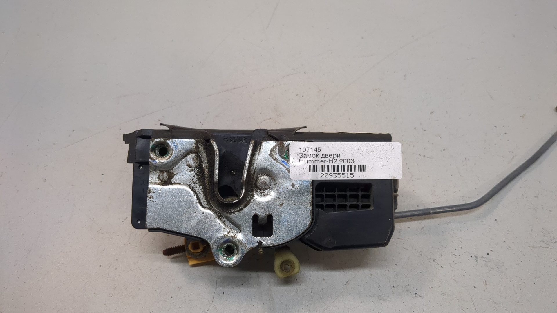 Замок двери передней правой