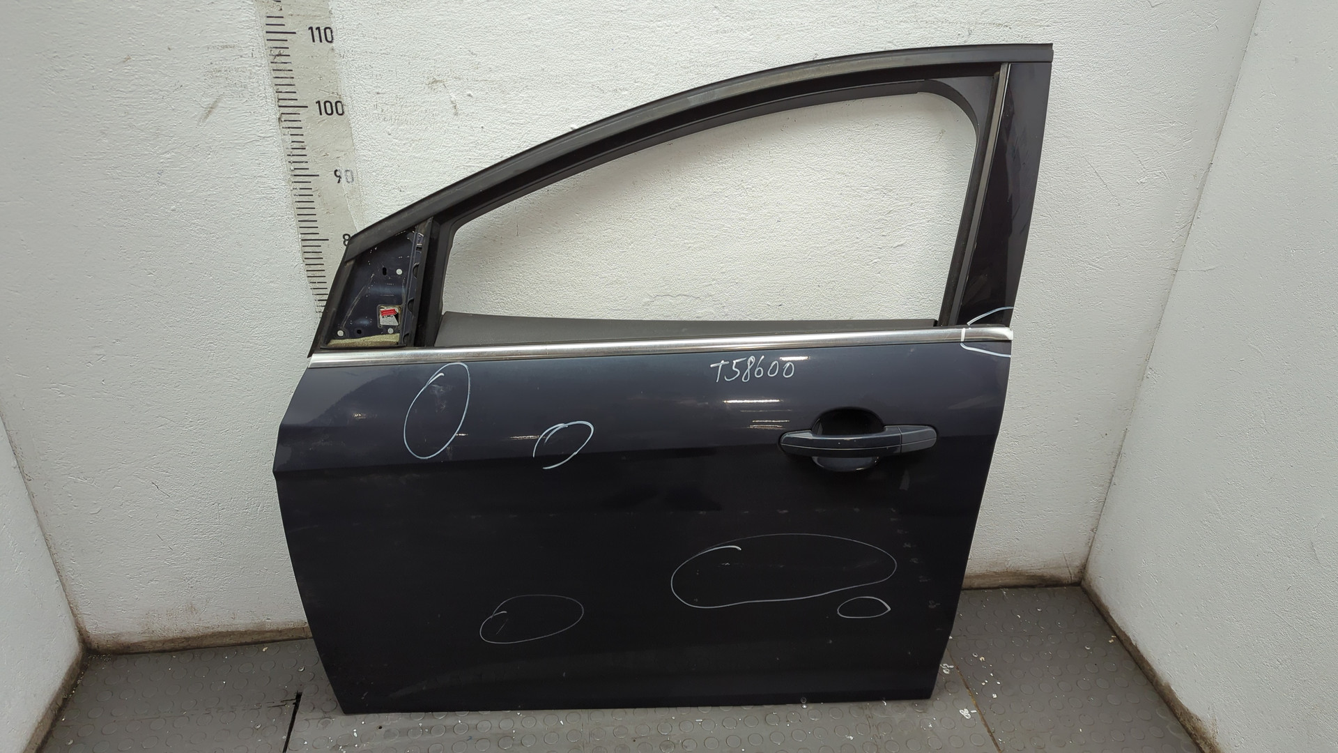 Дверь передняя левая