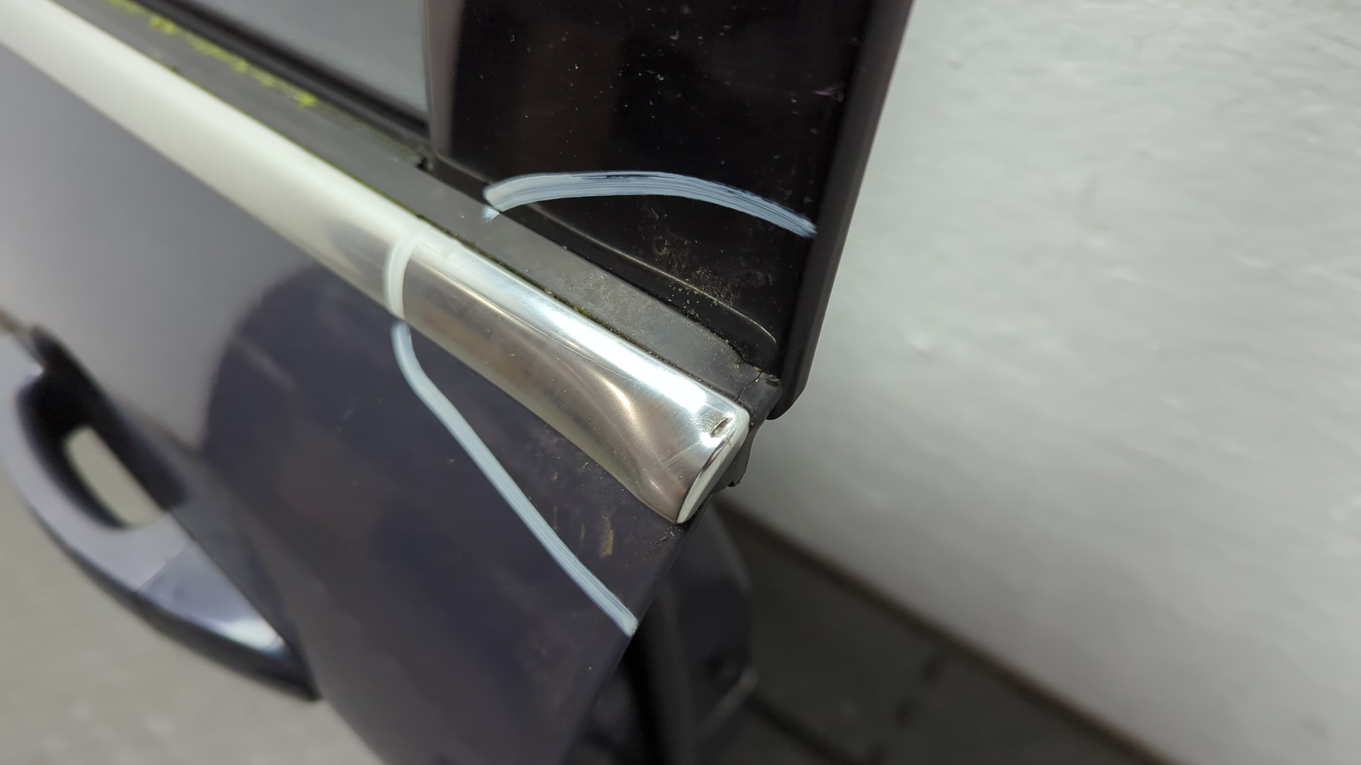 Дверь передняя левая