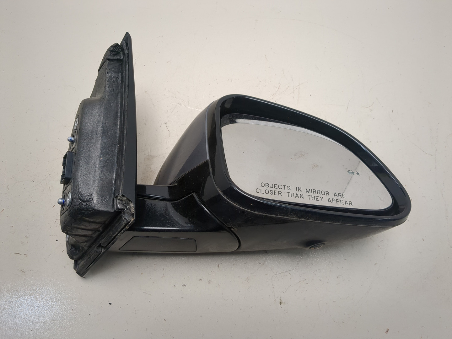 Зеркало правое электрическое