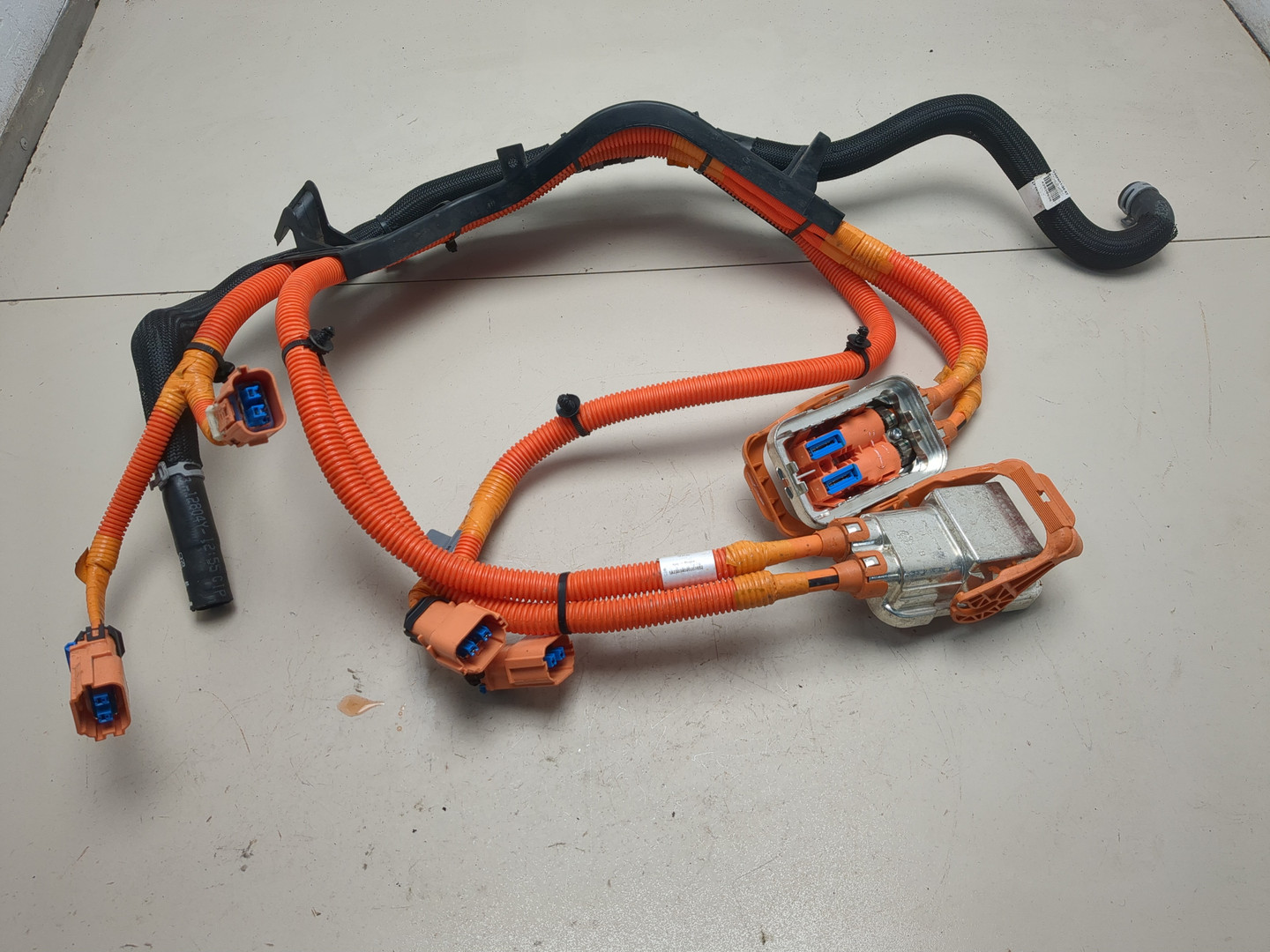 Провод высокого напряжения