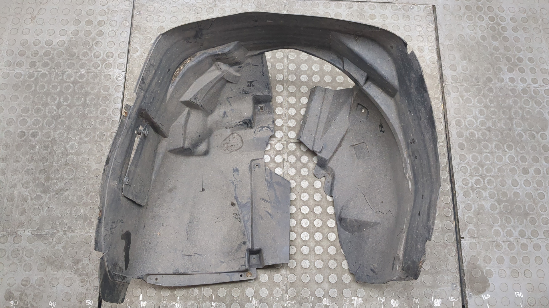 Локер передний левый