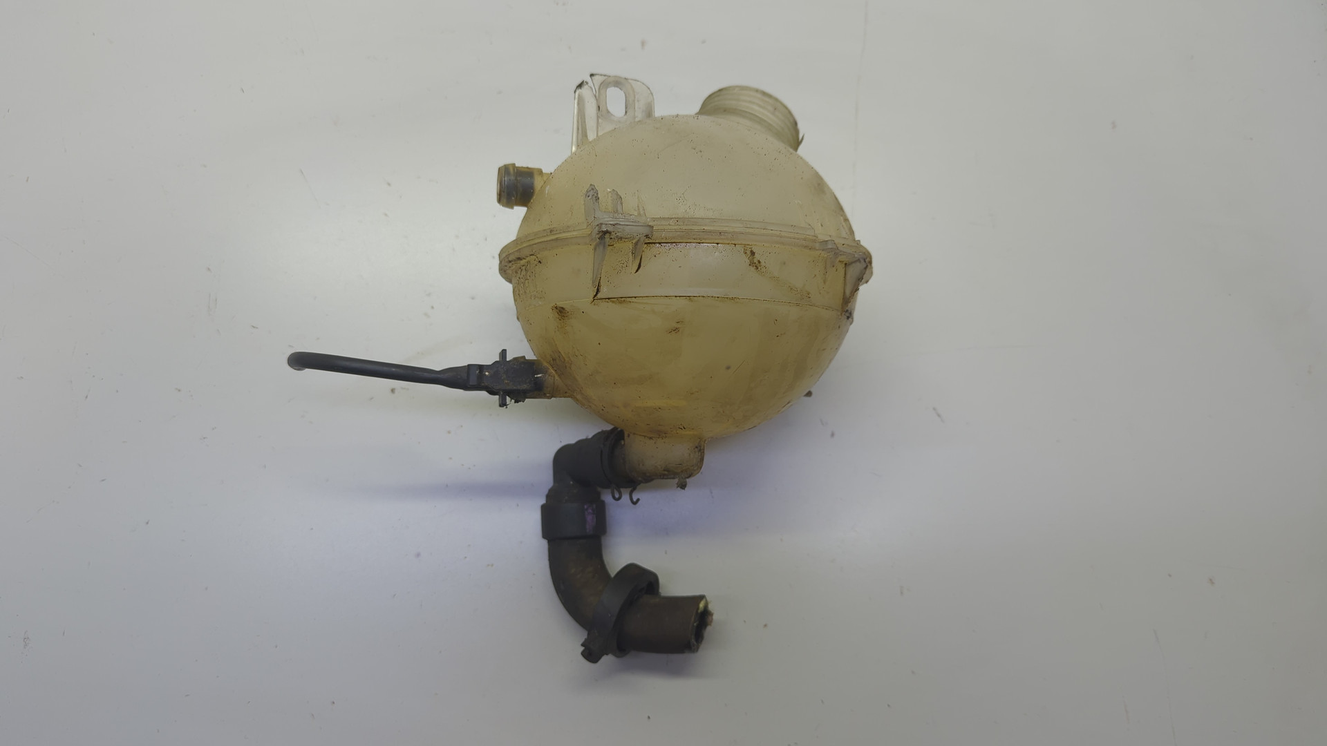 Бачок расширительный