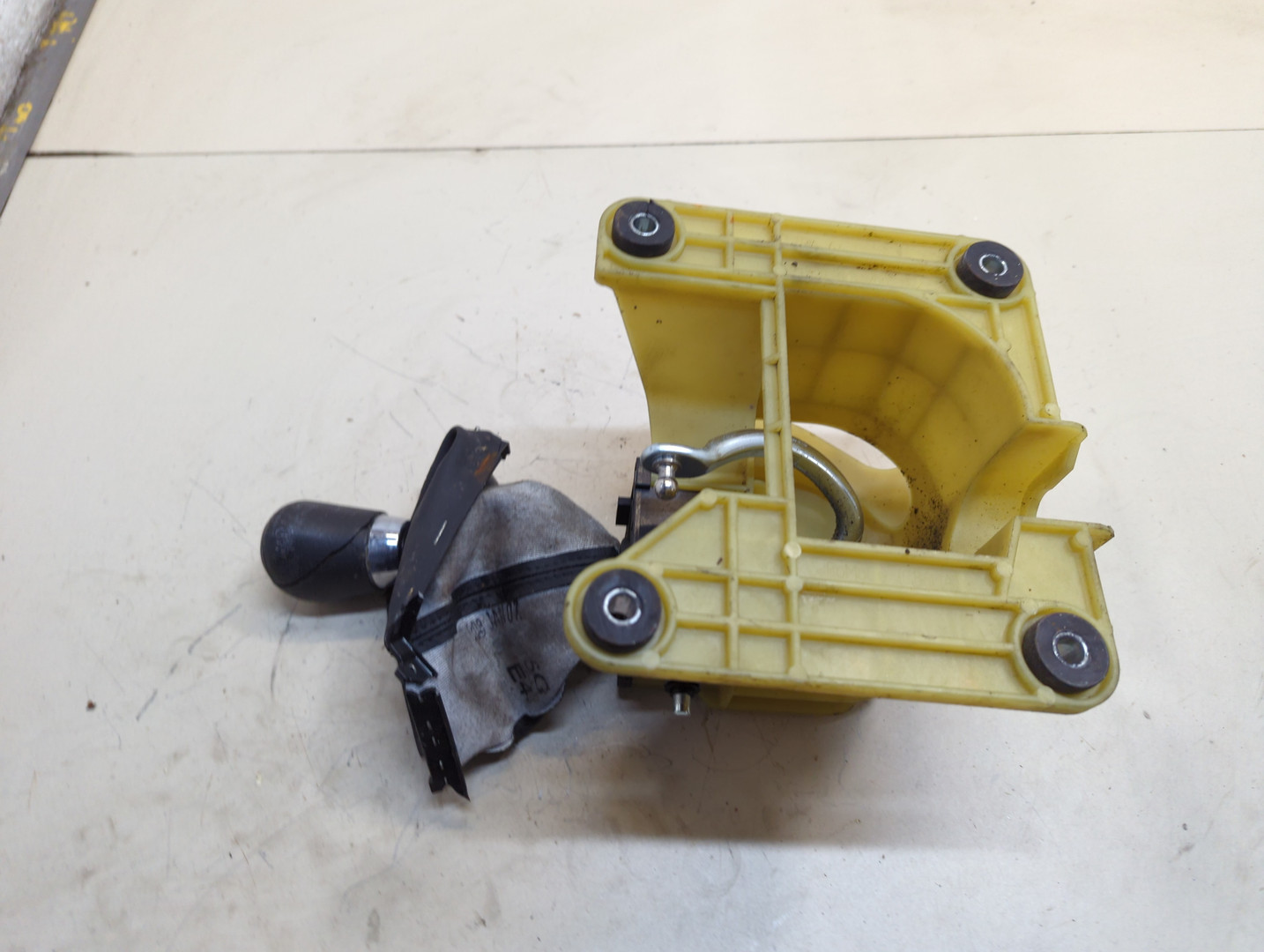 Кулиса МКПП / АКПП