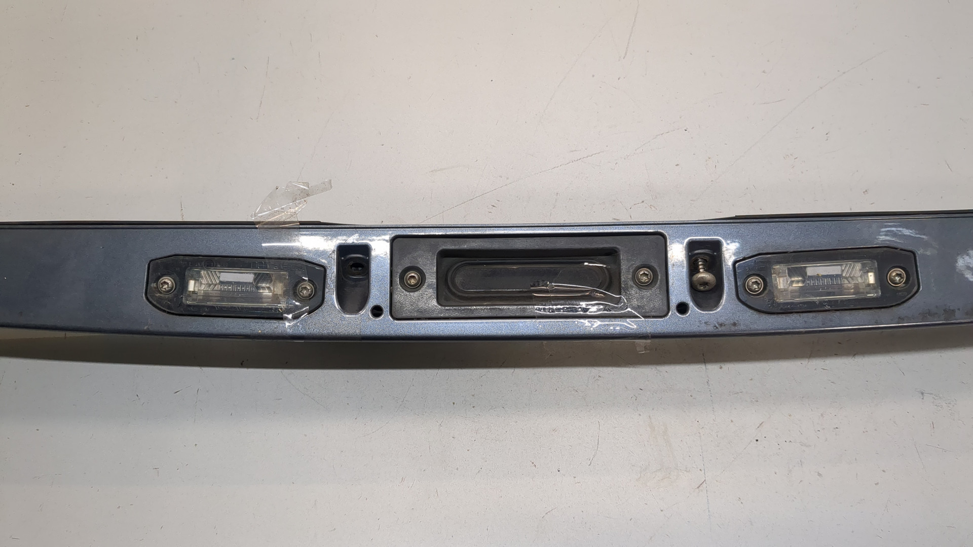 Фонарь подсветки номера