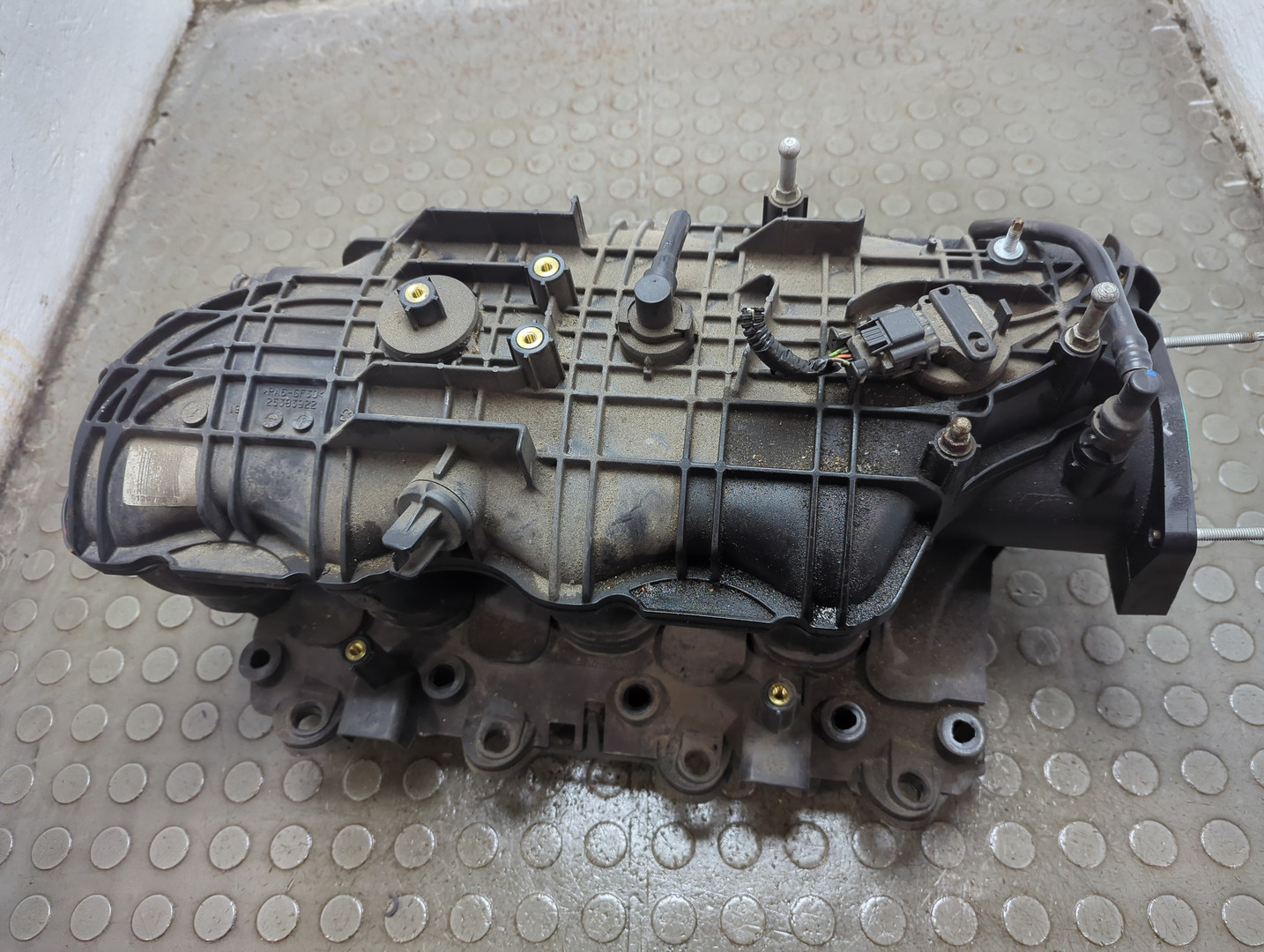 Коллектор впускной